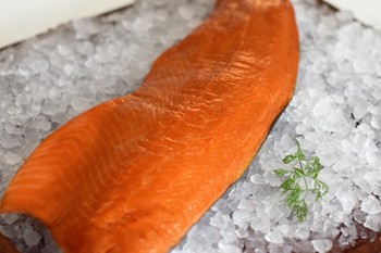 Varmrökt laxfilé Vacc 1-2kg